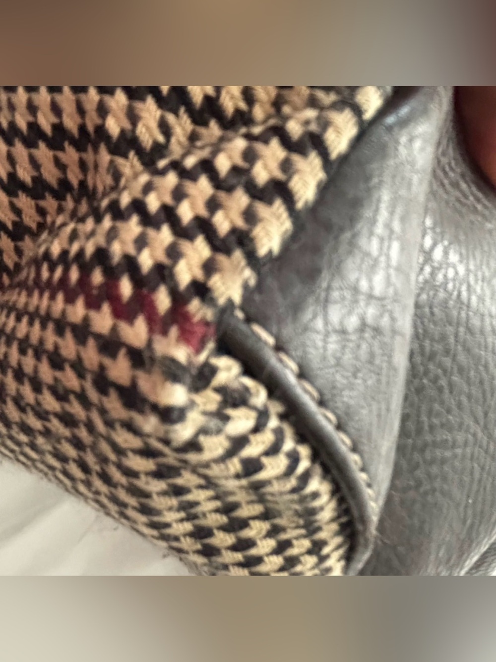 CHAPS Plaid Shoulder Bag/ Tote, Preloved. 15x12x4 - Picture 5 of 15